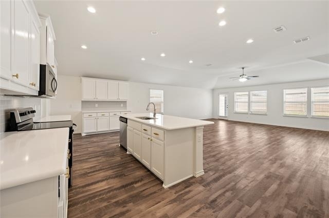 3204 Montego Bay Lane - Photo 2