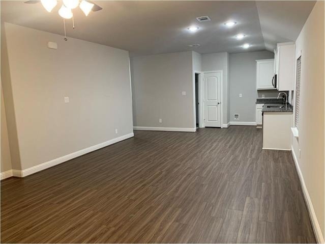 1401 Brindle Drive - Photo 4