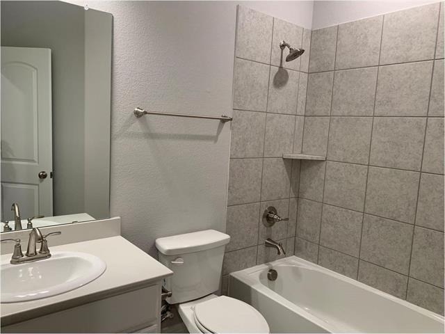 1401 Brindle Drive - Photo 3