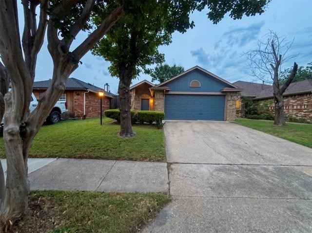 4244 Flamingo Way - Photo 0