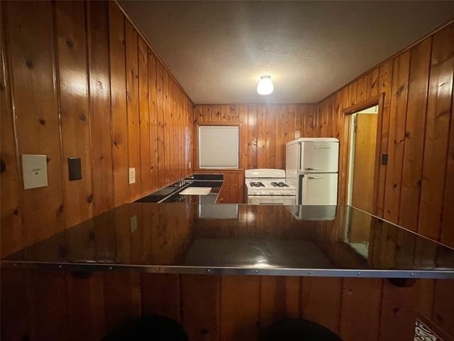 669 Fort Graham Road S - Photo 2