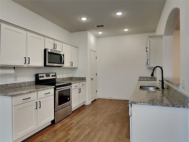 1548 Woodlake Drive - Photo 3