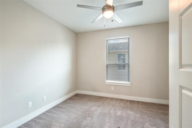 2133 Lovedale Avenue - Photo 21