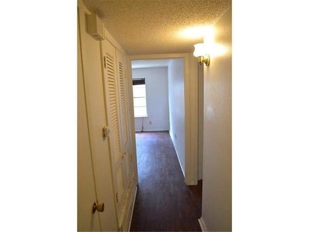 1107 N Locust Street - Photo 1