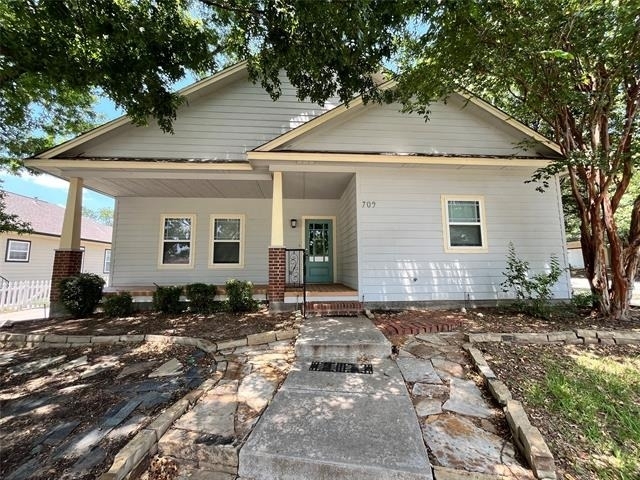 709 Roberts Street - Photo 31