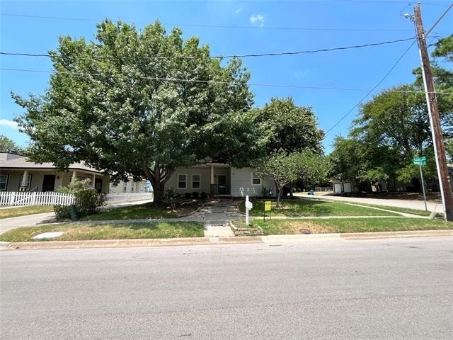 709 Roberts Street - Photo 30
