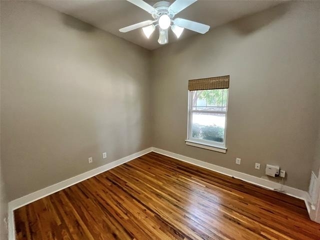 709 Roberts Street - Photo 24