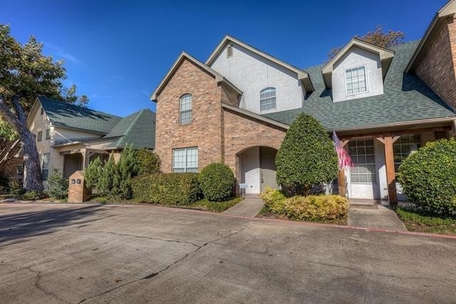 5855 Pecan Chase - Photo 2