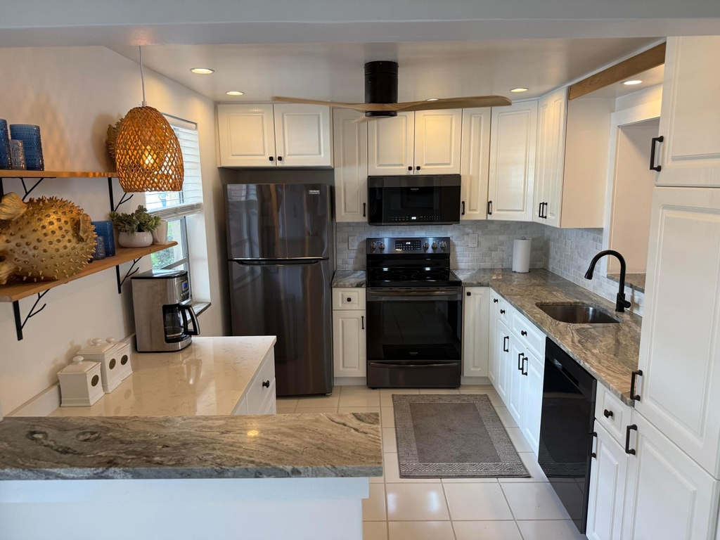 111 Se 3rd Avenue - Photo 7
