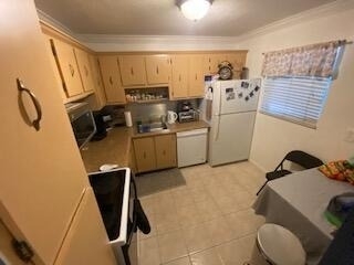 2980 Riverside Drive - Photo 3