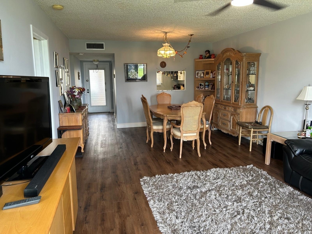 6670 Royal Palm Boulevard - Photo 2