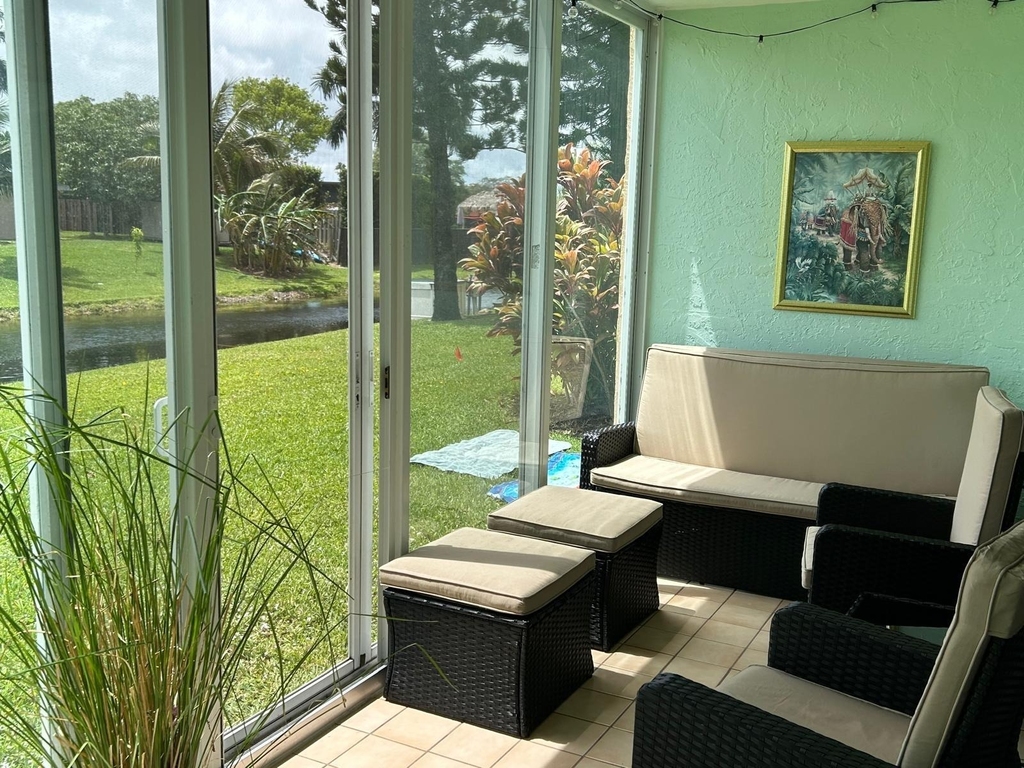 6670 Royal Palm Boulevard - Photo 23
