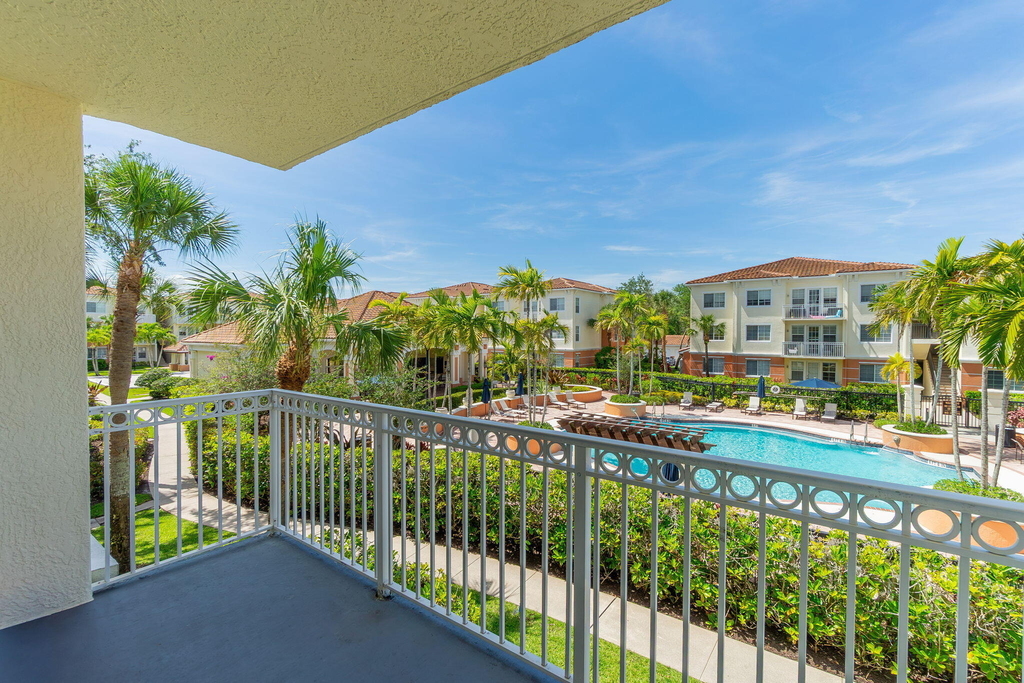 9901 Baywinds Boulevard - Photo 18
