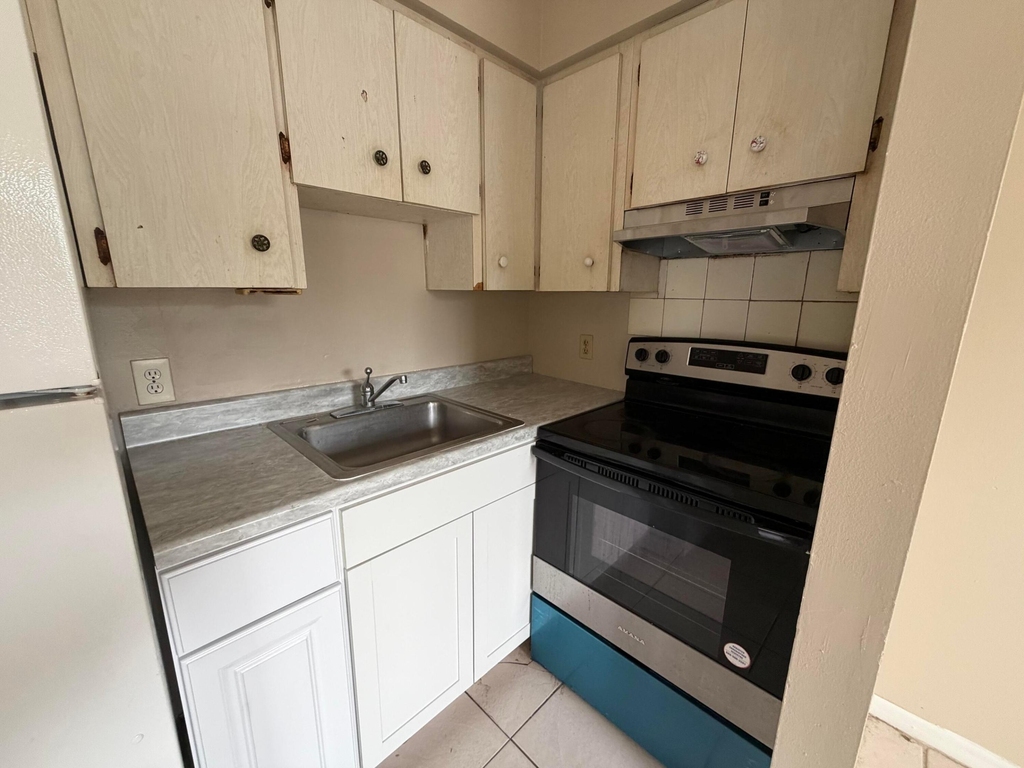 3656 Coconut Road - Photo 4