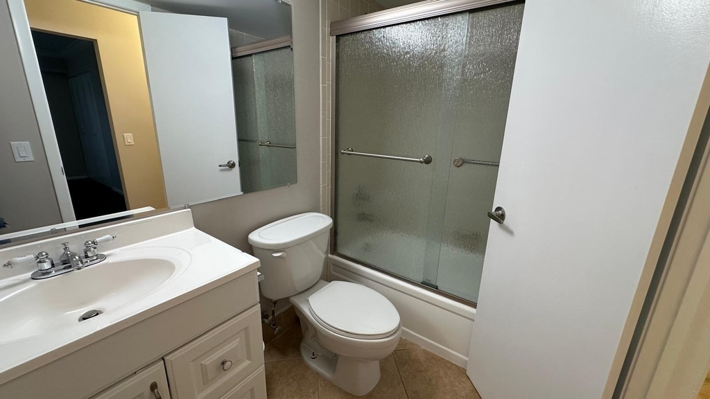 3300 W Rolling Hills Circle - Photo 10