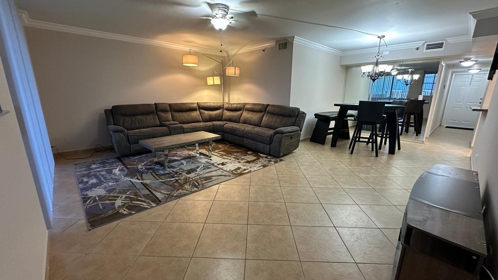 3300 W Rolling Hills Circle - Photo 1