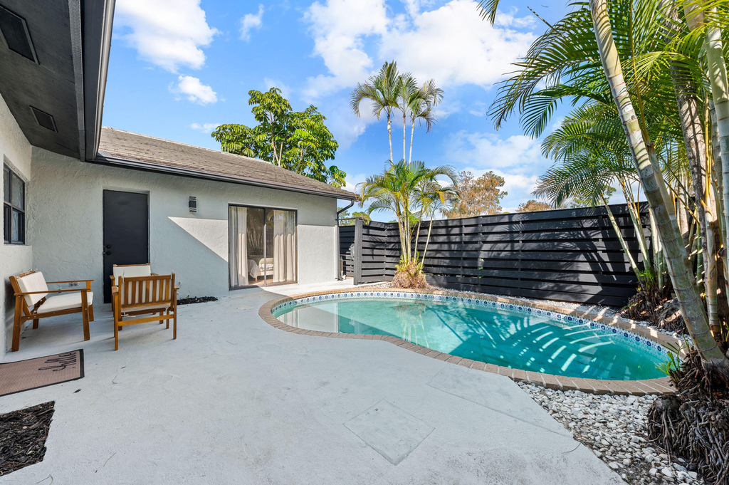 1277 Periwinkle Place - Photo 1