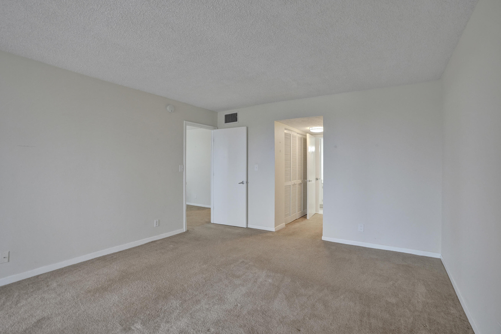 740 S Federal Highway - Photo 19