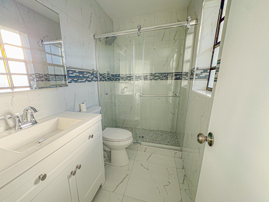 10687 Royal Palm Boulevard - Photo 12