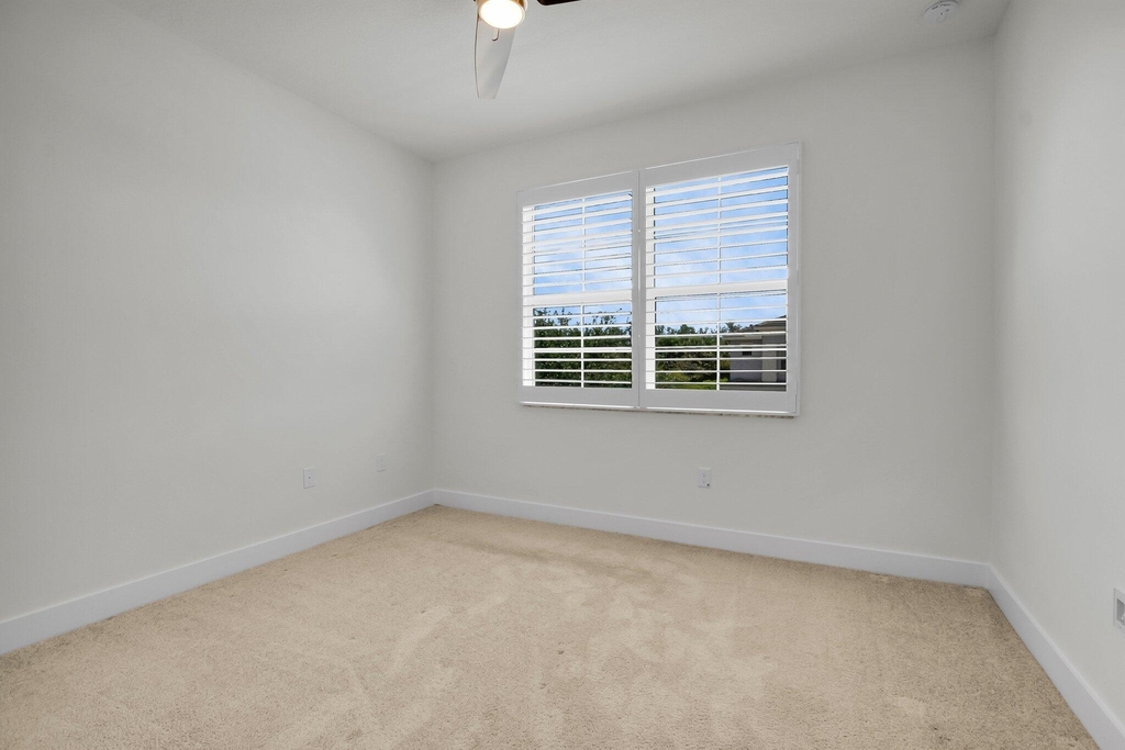 15205 Seaglass Terrace Lane - Photo 30