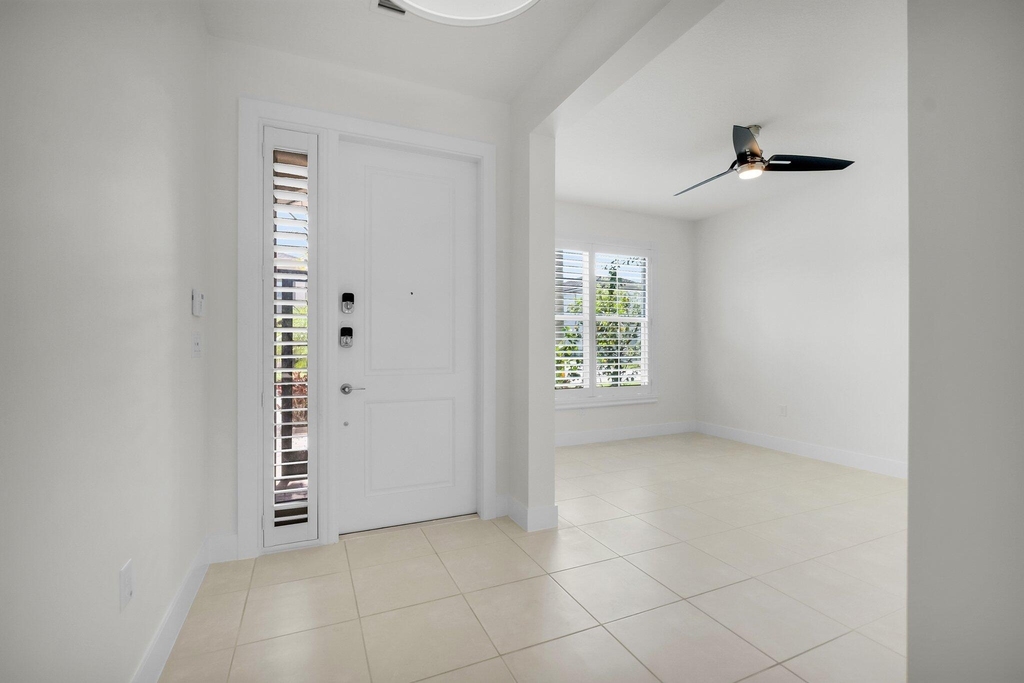 15205 Seaglass Terrace Lane - Photo 5