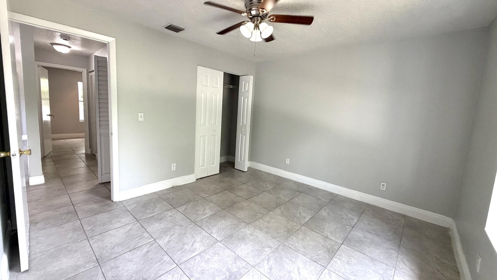 1025 Sw 2nd Court - Photo 9