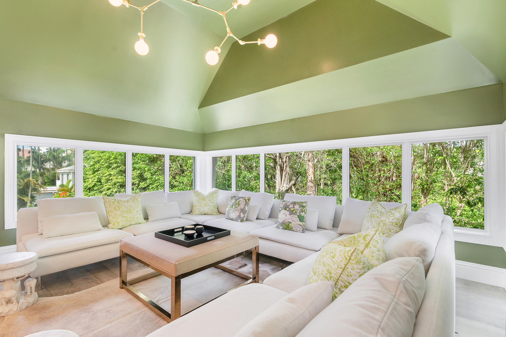 443 Seaview Avenue - Photo 0