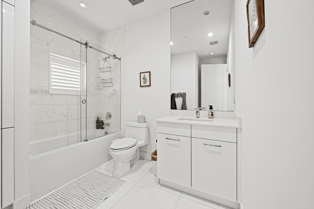 1811 Nw 42nd Drive - Photo 27
