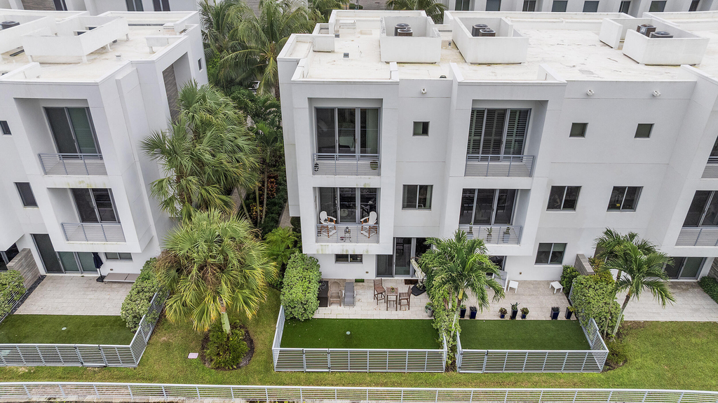 1811 Nw 42nd Drive - Photo 48