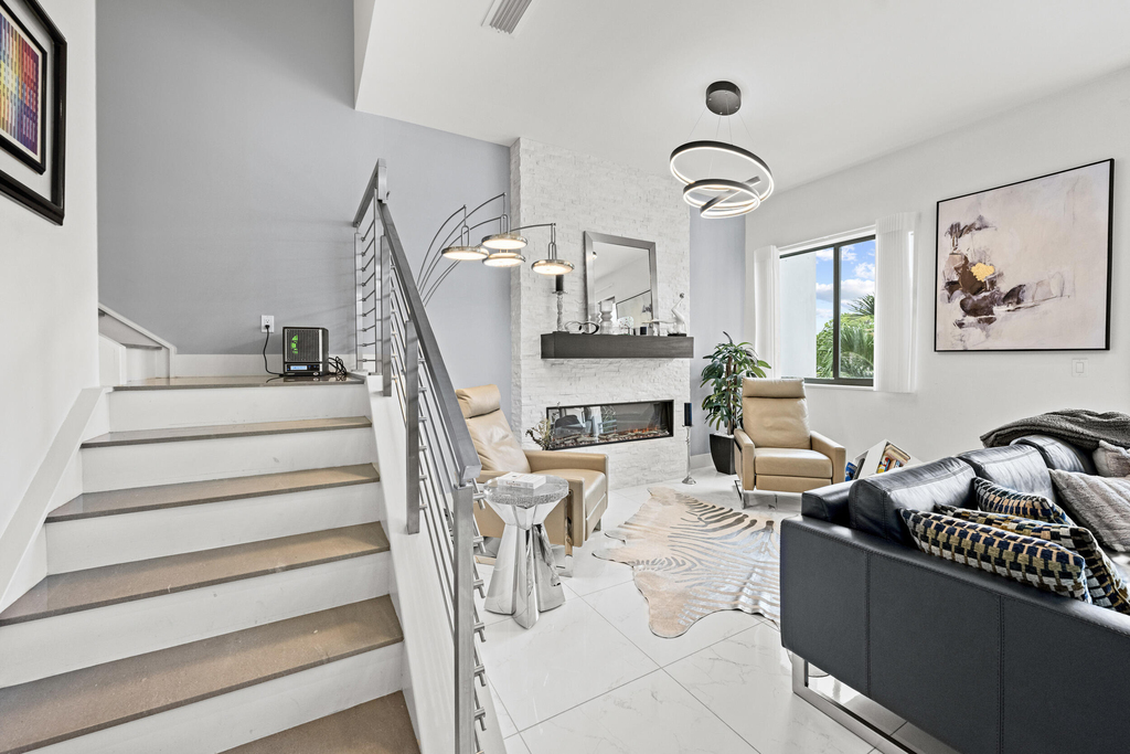 1811 Nw 42nd Drive - Photo 7