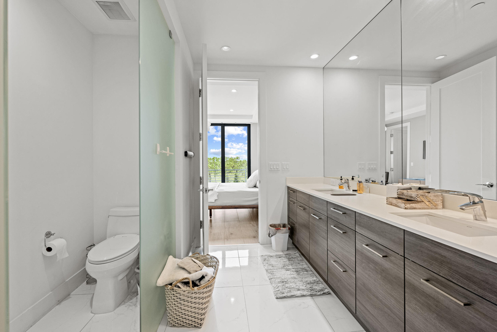 1811 Nw 42nd Drive - Photo 33
