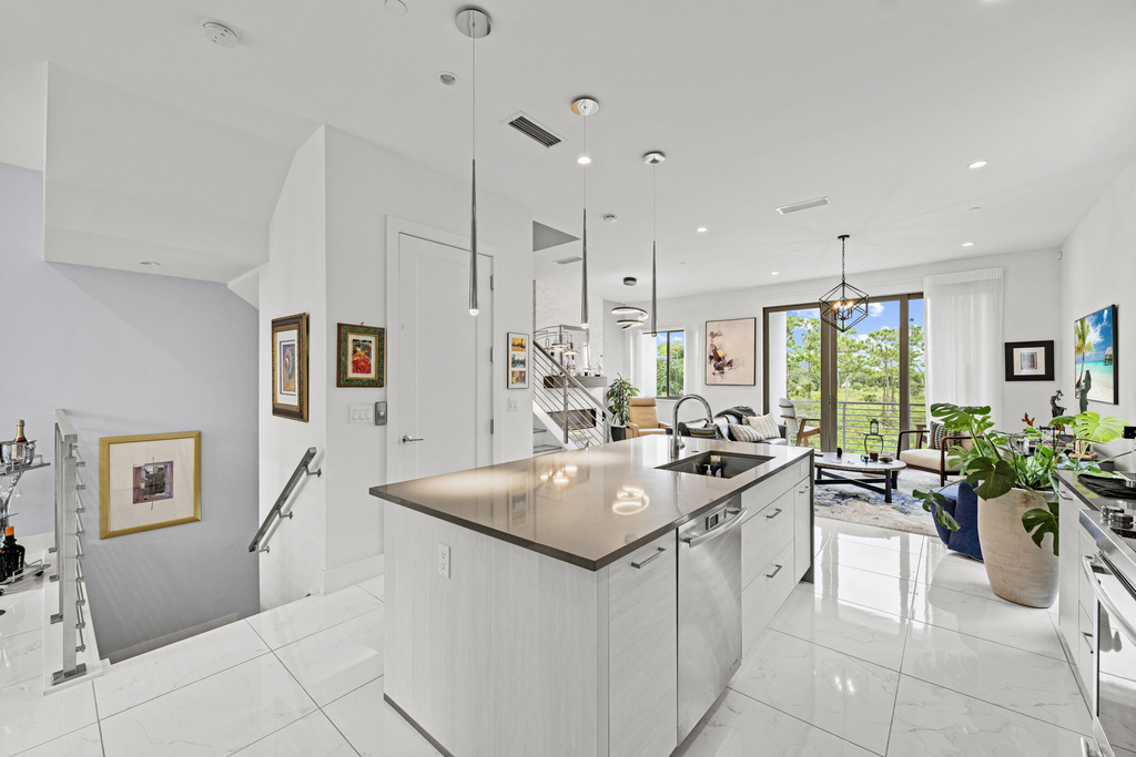 1811 Nw 42nd Drive - Photo 15