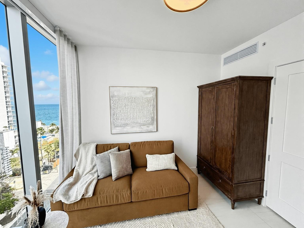 151 N Seabreeze Boulevard - Photo 9