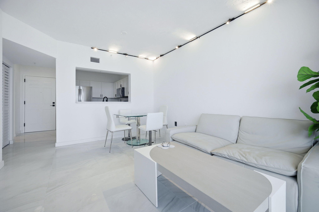 3020 Ne 32nd Avenue - Photo 4
