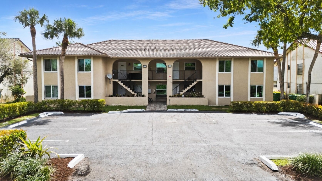 2981 Nw 92nd Avenue - Photo 20