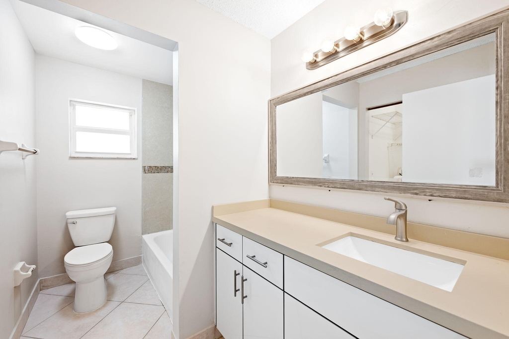 2981 Nw 92nd Avenue - Photo 12