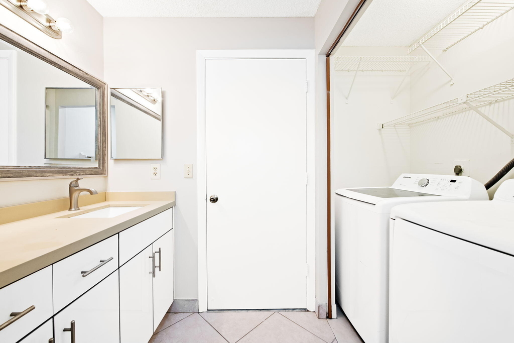 2981 Nw 92nd Avenue - Photo 14