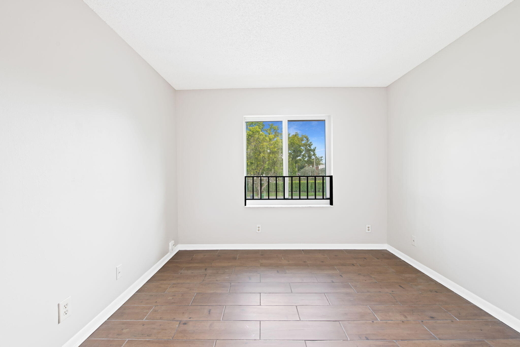 2981 Nw 92nd Avenue - Photo 17