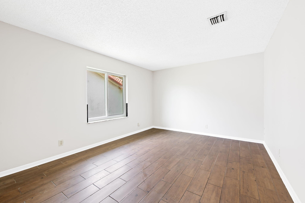 2981 Nw 92nd Avenue - Photo 9
