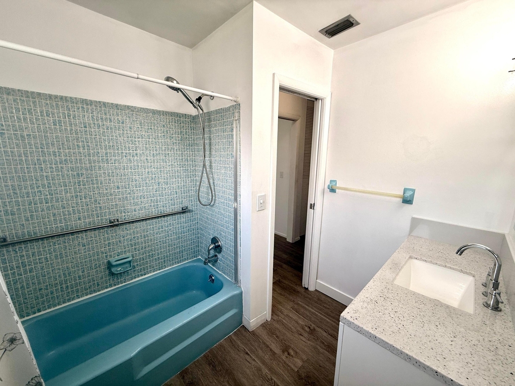 2854 E Crosley Dr Drive E - Photo 7