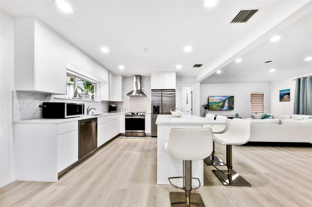 3329 Ne 17th Street - Photo 7