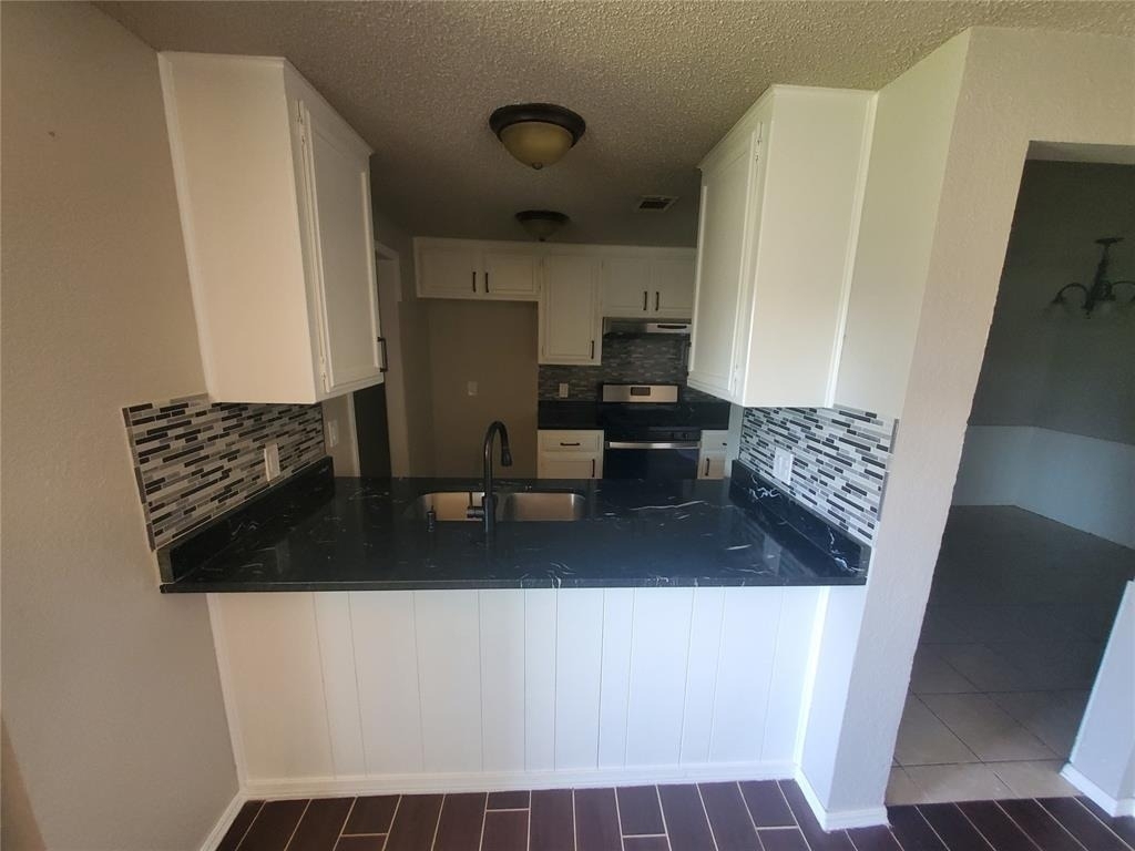 12413 Sw 2nd Street - Photo 3