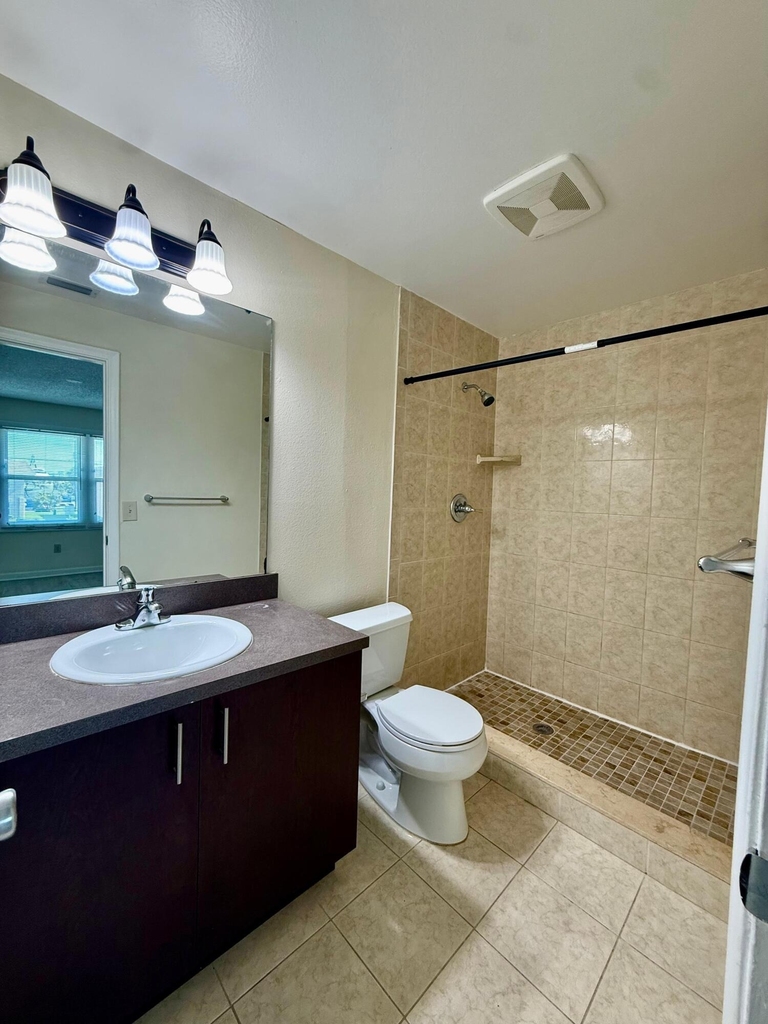 321 Gulfstream Road - Photo 2