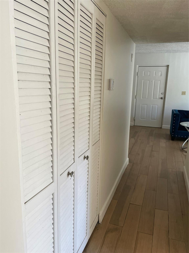 1068 N Benoist Farms Road - Photo 9