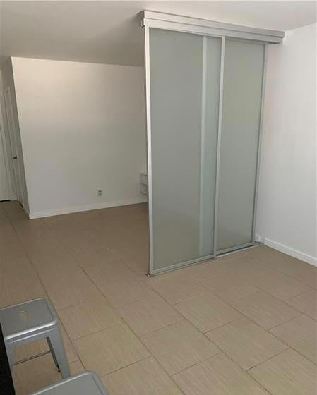 2830 Ne 30th Place - Photo 2