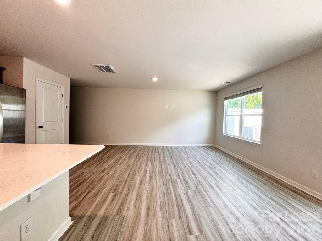6131 Faron Way - Photo 4