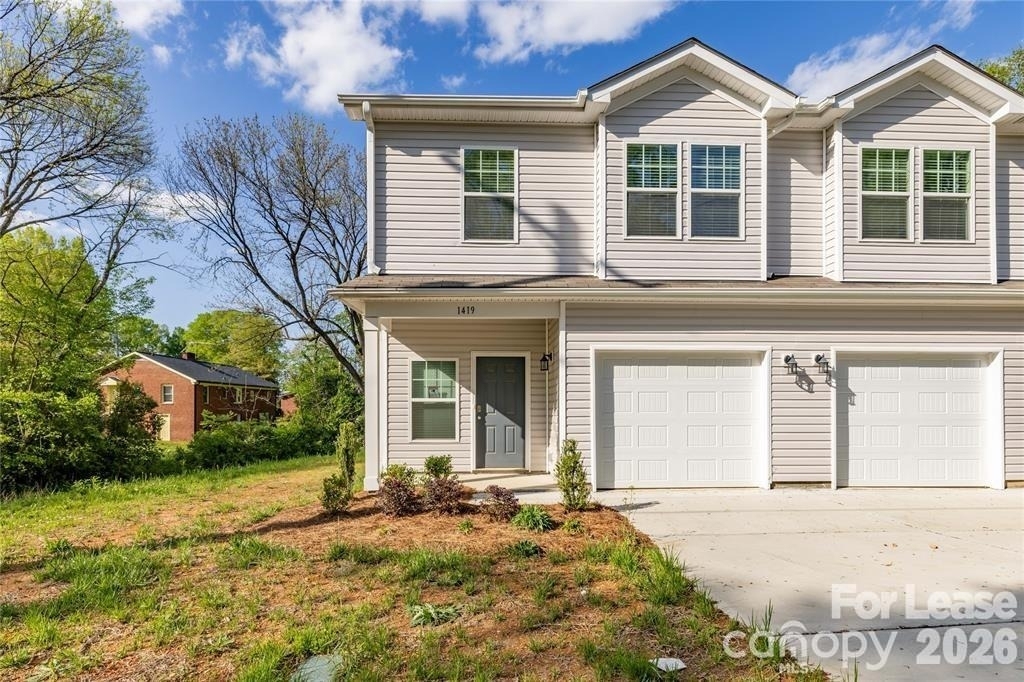 1419 Amhurst Street - Photo 2