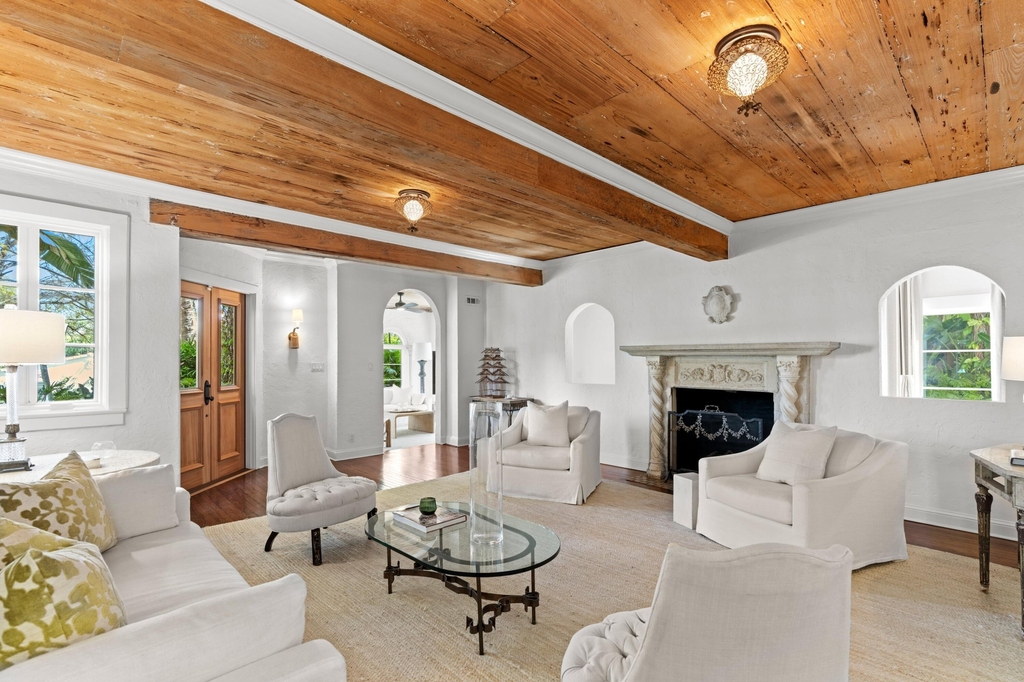 746 Upland Road - Photo 3