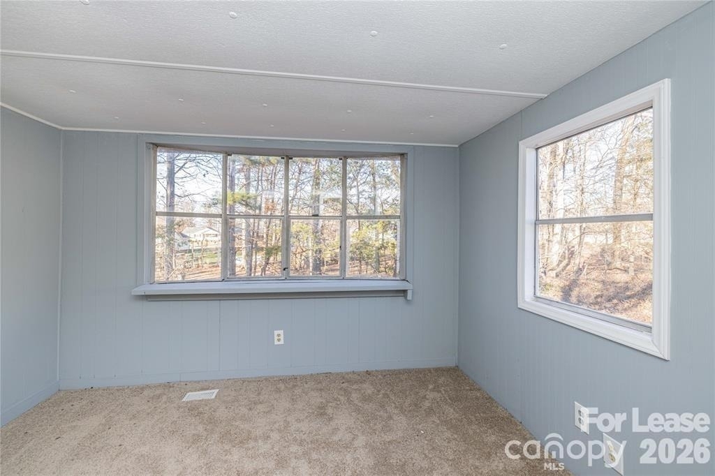 126 Poe Drive - Photo 9