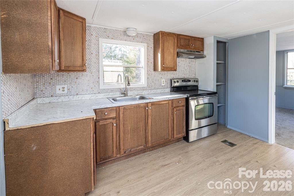 126 Poe Drive - Photo 2